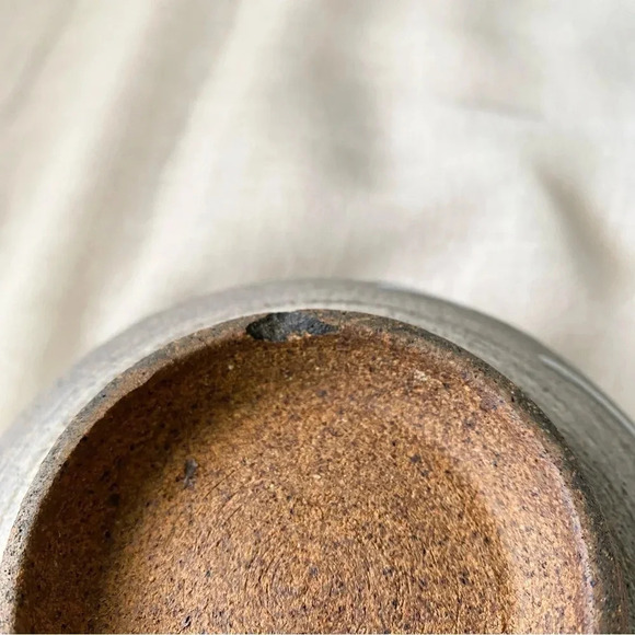 Vintage Glazed Stoneware Mixing Bowl - Picture 15 of 16